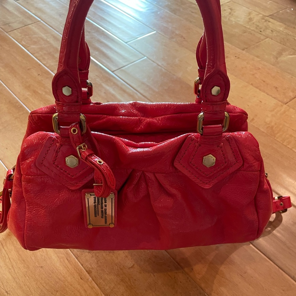 Marc by Marc Jacobs Orange Patent Leather Handbag With Crossbody Strap EUC